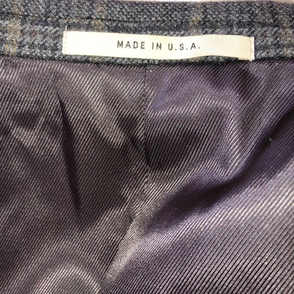 Burberry Suit - Picture 9 of 10